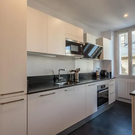 Youcca // Ancolie Close To The Beaches In Apartment