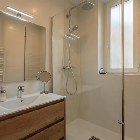 Youcca // Ancolie Close To The Beaches In Apartment Biarritz